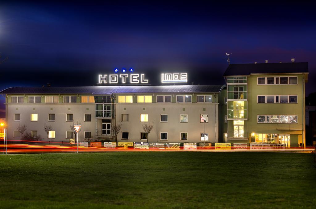 Hotel Imos Prague Exterior photo
